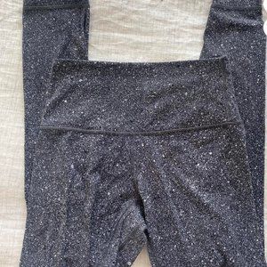 Brand new lululemon align leggings 25” without tags in pebble gray size 4